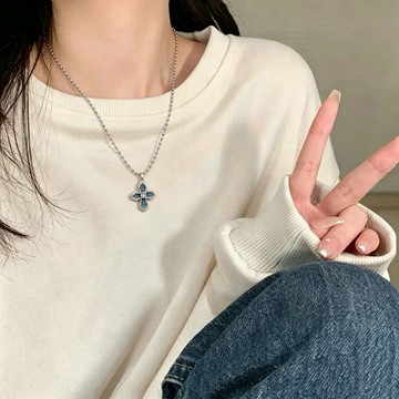 台灣現貨24h出貨-甜酷小眾設計牛仔藍荊棘愛心鈦鋼項鍊男女百搭十字架不掉色衛衣鏈