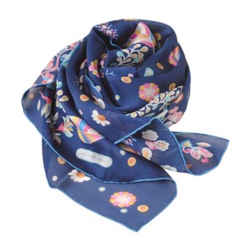 Salvatore Ferragamo 義大利製經典品牌LOGO彩色圖騰絲質長絲巾(深藍色系)