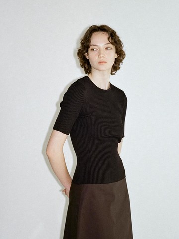 Ribbed Knit Sweater (Black)