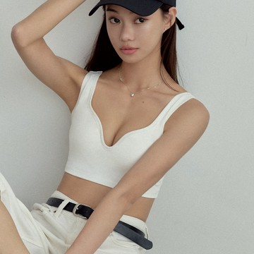 BOOM TOP · 寬肩帶挺爆美胸無鋼圈BRA TOP