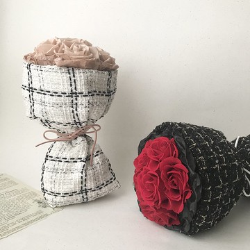 小香風永生玫瑰花束 情人節花束 求婚花束 生日 週年 開幕