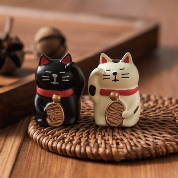 O Pretty 歐沛媞 日式招財貓擺飾-(招財+納福) 附祝福鐵盒