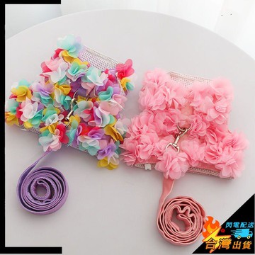 【台灣出貨】寵物衣 狗狗衣服 貓咪衣服 寵物胸揹帶牽引衣服 立體花朵 泰迪比熊春夏秋遛狗繩