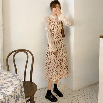 式碎花吊帶連衣裙+喇叭袖蕾絲打底衫女新款chic秋冬季超會購