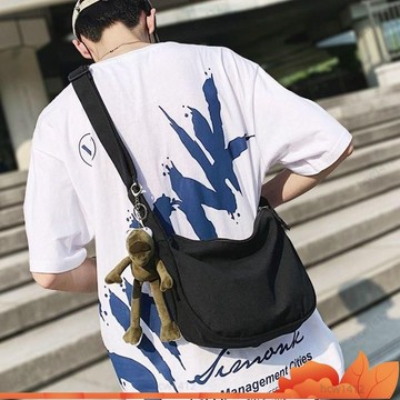 楓葉優選⚡斜挎包 男士帆布單肩包 日係男包 大容量男包 側背包男 防水耐磨背包 斜背包男 做生意包 DWQ7