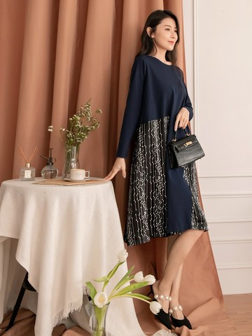 典雅氣質．設計感拼接印花中長洋裝