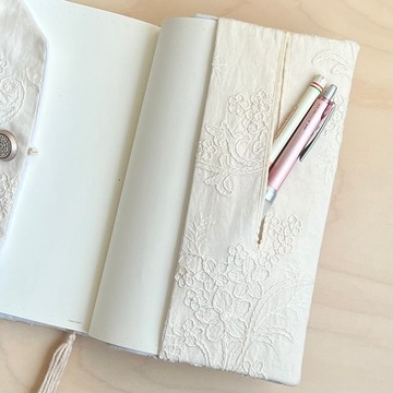 A5布書套/米白色花草刺繡布書衣 可調式 口袋式 綁繩書套
