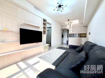 鹽埕駁二特區｜稀有採光輕屋齡兩房平車1298萬｜高雄市鹽埕區七賢二路