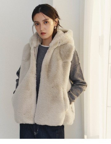 輕奢拼接絨毛連帽鋪棉背心(米白)-女