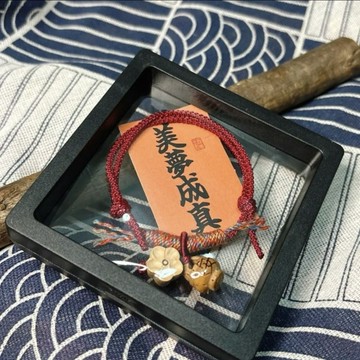 結緣小物🙏避邪手鍊 本命年紅手繩桃木手鏈手工編織紅繩成人情侶款防驚嚇保平安送禮物
