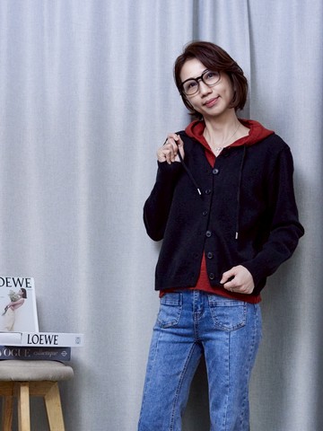 視覺自然有層次★不需要再多想搭配減齡針織上衣