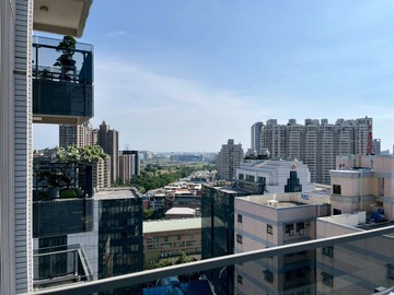 (曉曄)亞灣高樓層優質2房車位-屋主誠意賣｜高雄市前鎮區南寧街