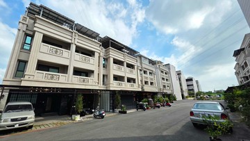 八卦公園10米街上輕屋齡車墅｜高雄市仁武區永和一街