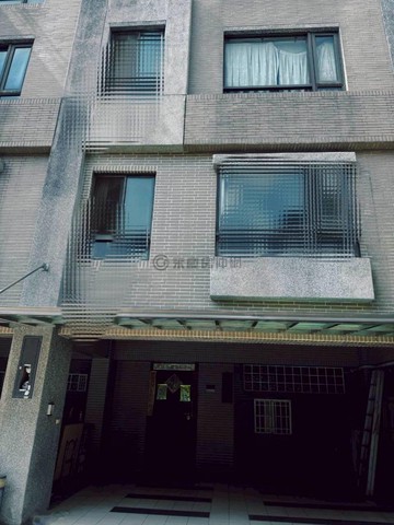 建工商圈★陽明國中★6.5米大面寬★雙車別墅｜高雄市三民區大豐二路