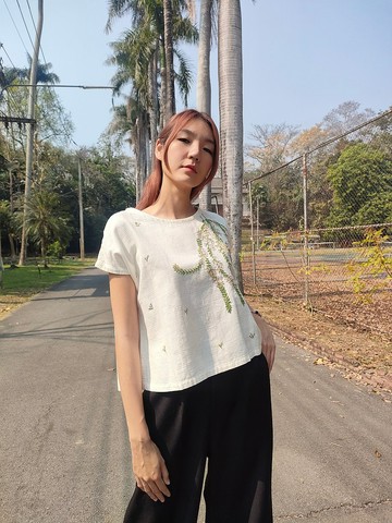 袖衫繡花。