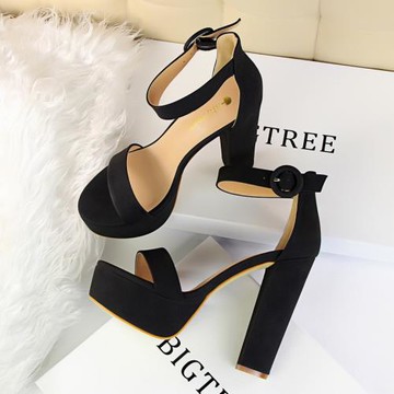 走秀一字帶車模防水臺露趾高跟鞋粗跟女涼鞋20中空學生百搭女13cm