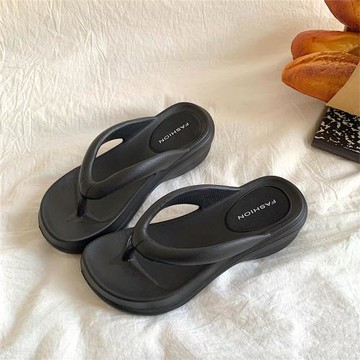 厚底增高人字拖女夏季外穿防滑涼拖鞋ins復古黑色百搭中跟沙灘鞋
