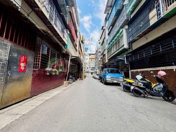 近鳳鳴車站450公尺✨大湖路稀有二樓公寓標準三房✨｜新北市鶯歌區大湖路