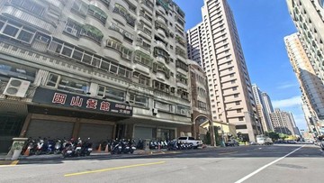 左營高鐵福山文府重愛商圈1+2樓店面｜高雄市左營區文川路