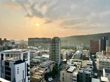 高鐵特區★成家進行曲★高樓層底總價景觀三房｜高雄市左營區華夏路