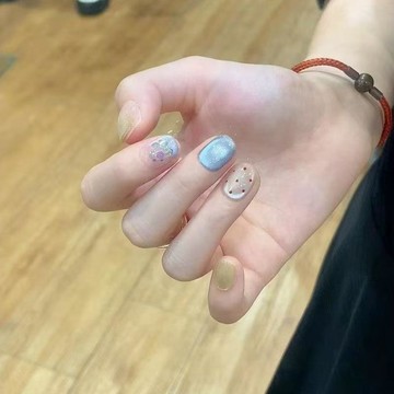 ➕摩登超好賣💅簡約多巴胺玻璃珠貓眼顯白波點純手工穿戴甲溫柔短款學生ins短款美甲0605