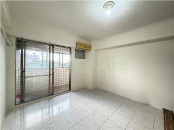 新楠家樂福三房車位｜高雄市楠梓區旗楠路