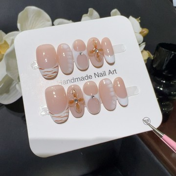 🌟Hannah🌟優選精品【粉霧冰花】溫柔風裸粉鱷魚紋甲手繪紋理鵰花清新百搭手工穿戴甲中款2026新款上新MJ11