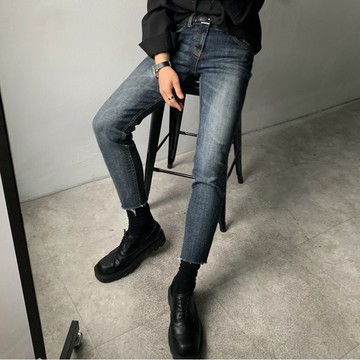 正韓修身版型不收邊刷色感牛仔褲 (121) YUPPIE 預購商品 0503