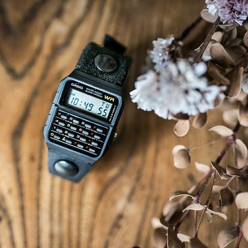 電影中的絲絨和Nume皮革2TONE手錶/絲絨黑色