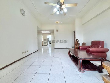 專約-陽明國中|我愛皇家|採光大三房平車｜高雄市三民區義明街