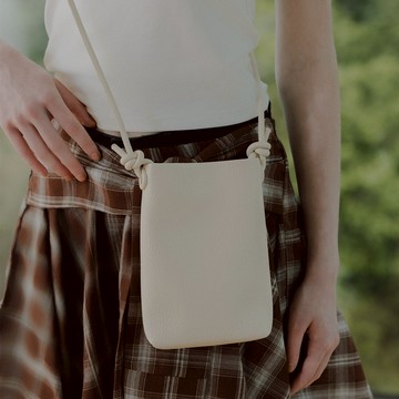 CC.DAILY-荔枝紋百搭輕便手機包(二色)【J2CO131】