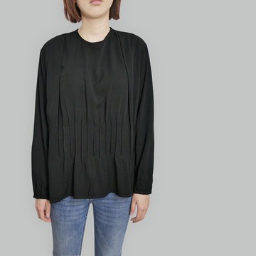 黑色寬版腰間打褶罩衫