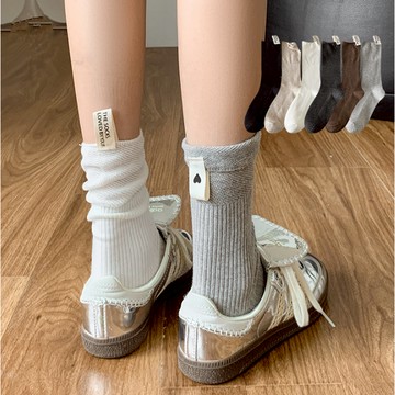 《現貨隔日到貨》🔥韓系愛心拼接堆堆襪 質感 韓版 燈籠襪 雙針 堆堆襪 布標 女襪 棉襪 長襪 中筒襪 襪子 白襪 襪