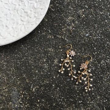 【歲石記】蔓草。巴洛克珍珠。天然珍珠流蘇耳環。六月誕生石