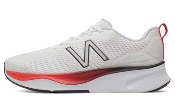 NEW BALANCE DYNASOFT SHOES WHITE