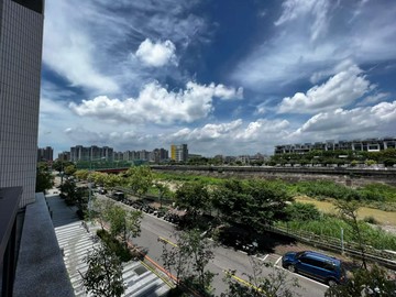 正河岸無棟距十分鐘生活圈美三房大平車｜台中市北屯區祥順東路二段