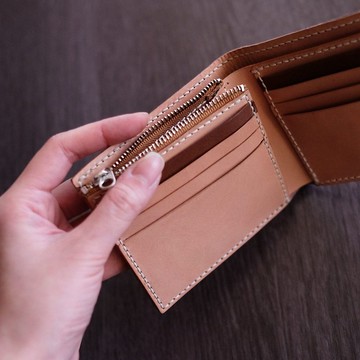 短銀包拉鏈位。加購