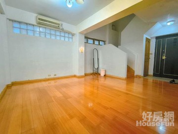信義區田寮河仁一路公寓溫馨樓中樓｜基隆市信義區仁一路