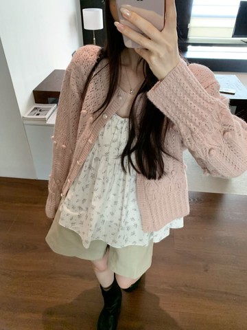 【韓國】櫻色微光鏤空立體毛球羊毛針織外套-90159
