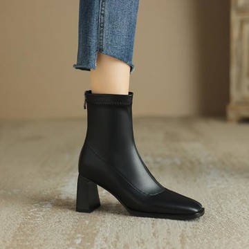 大碼高跟短靴女41一43方頭春秋季單靴百搭粗跟彈力瘦瘦靴新款女靴