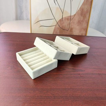 【臺灣出貨】抽屜米色絨布三件套托盤首飾盒小號珠寶耳釘耳環戒指項鍊收納盒EHV