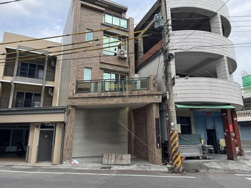 大社區中正路全新未住電梯金店面｜高雄市大社區中正路