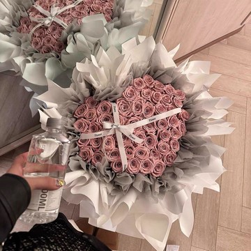 ❀【花中世界】❀永生花曼塔玫瑰送閨蜜女友高級感仿真香皂花束抱抱桶七夕生日禮物