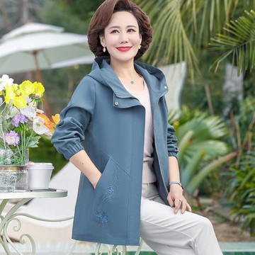 媽媽春裝外套短款洋氣大碼50歲2025新款中老年女秋冬風衣夾克上衣