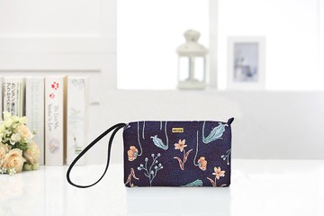 多功能手拿包  手機袋  防潑水  /  平織緹花 落花