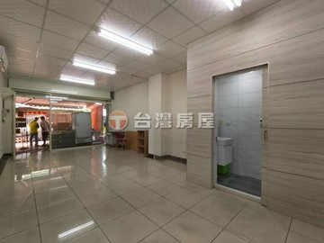 勤益科大三蕃街收租透店+平車｜台中市太平區中山路一段