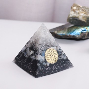 預訂【白晶、月亮石、黑曜石】奧根水晶能量金字塔Orgonite 6x6cm