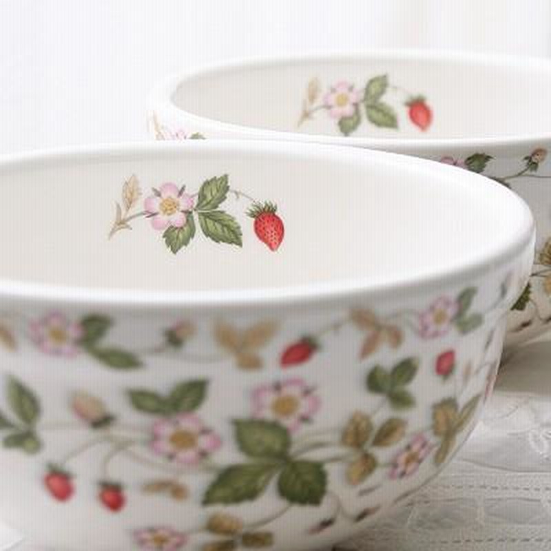 韓国雑貨 ストロベリー陶磁器 お茶碗 2Pセット［お茶碗 2客