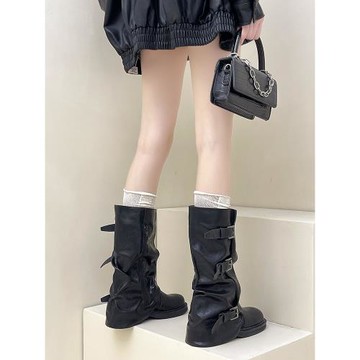 厚底中筒褲管靴子女2024年早秋冬季新款褶皺皮帶扣暗黑長靴騎士靴