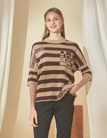 ★【喜芝梅】鑲嵌時尚 藝術風圓領針織上衣(四色；F) 225650038